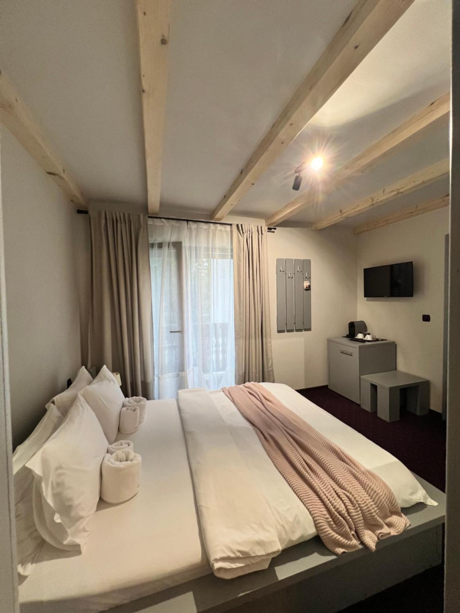 Garden Retreat (Adults Only) Hotel Bran  Luaran gambar