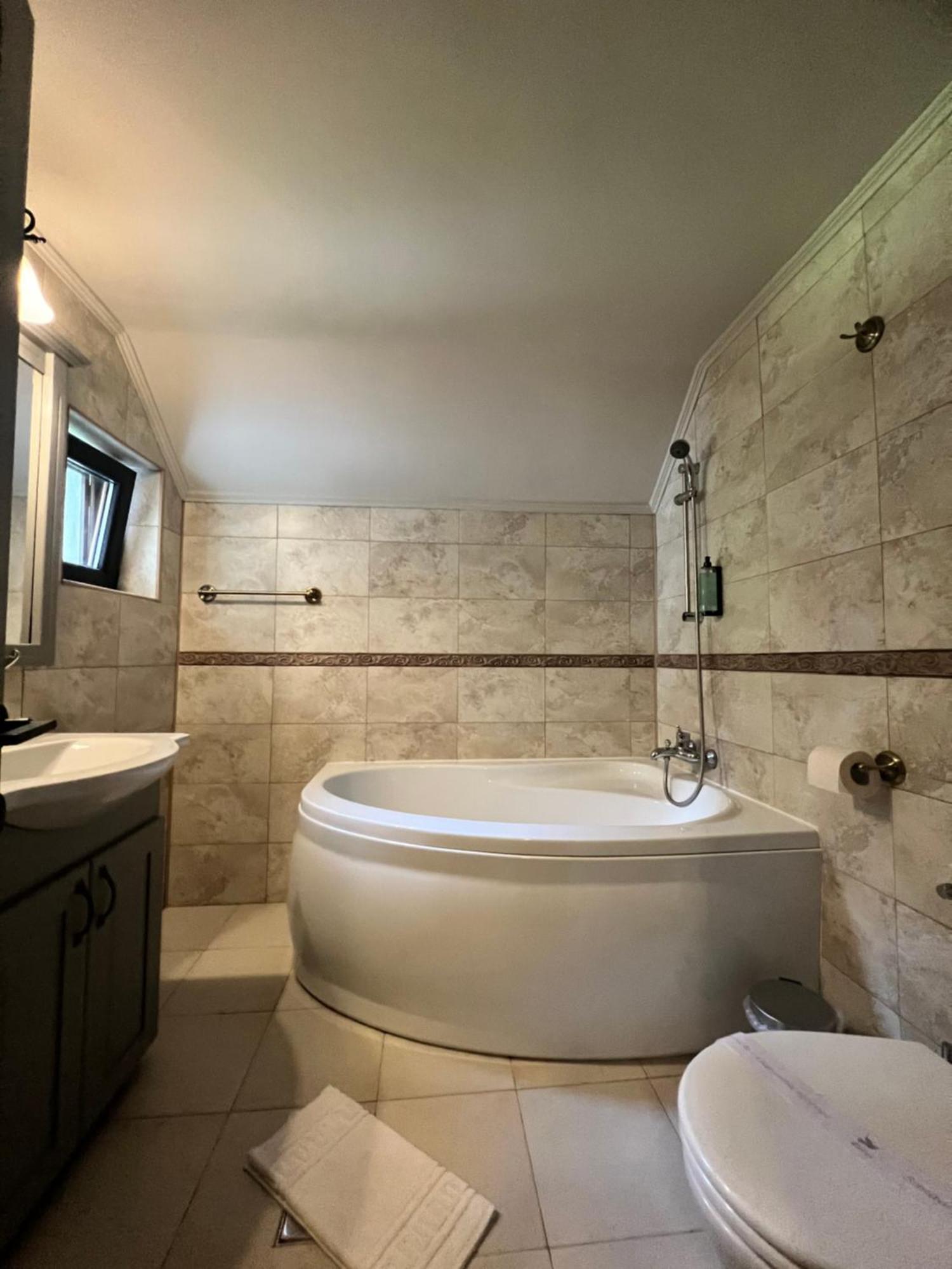 Garden Retreat (Adults Only) Hotel Bran  Luaran gambar